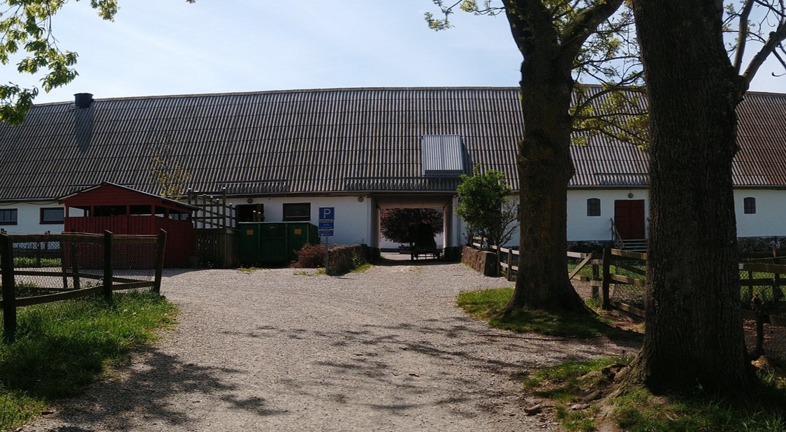 Gunnesbo gård sett från norr
